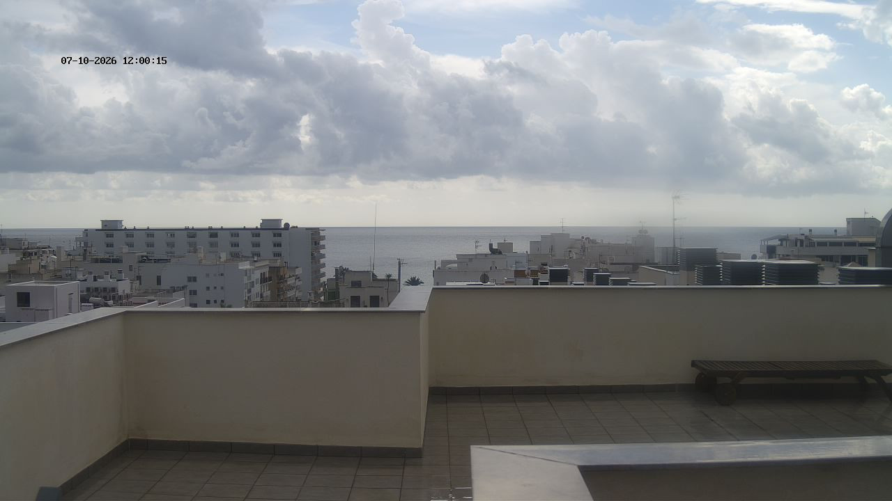 view from Santa Eulalia Wettercam on 2026-10-07