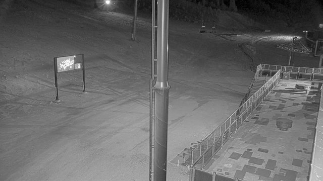time-lapse frame, Mammoth Main Lodge webcam
