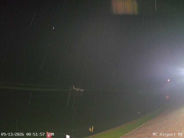 time-lapse frame, Mifflin County Airport (east) webcam
