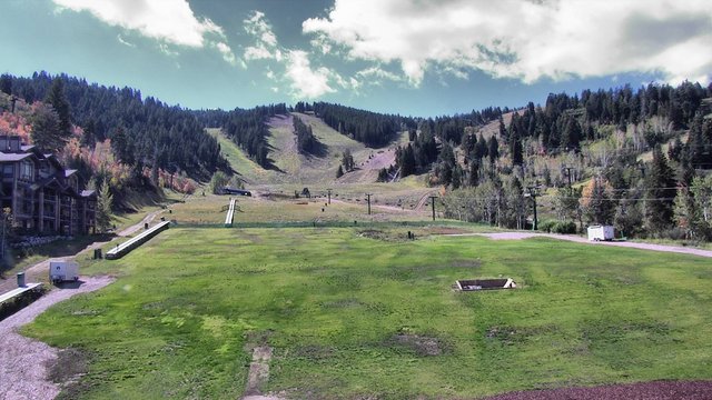 view from Deer Valley Snow Park Lodge on 2026-09-20