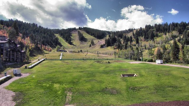 view from Deer Valley Snow Park Lodge on 2026-09-23