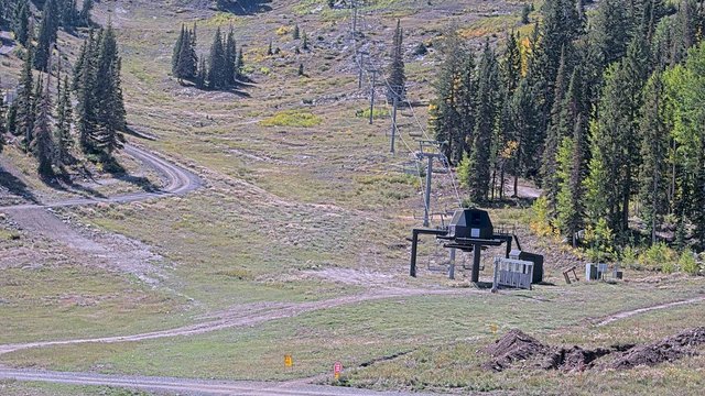 view from Solitude Powderhorn II Lift Line on 2026-09-23